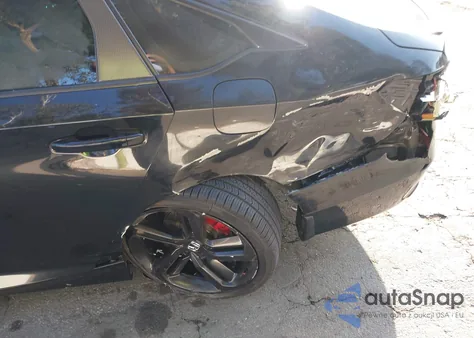 2021 Honda Accord Sport 2.0T z USA, uszkodzony, nr VIN 1HGCV2F33MA014360